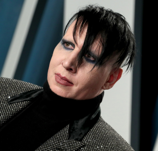 Marilyn Manson diz que sua <i>carreira está no lixo</i> após acusações de abuso sexual e assédio