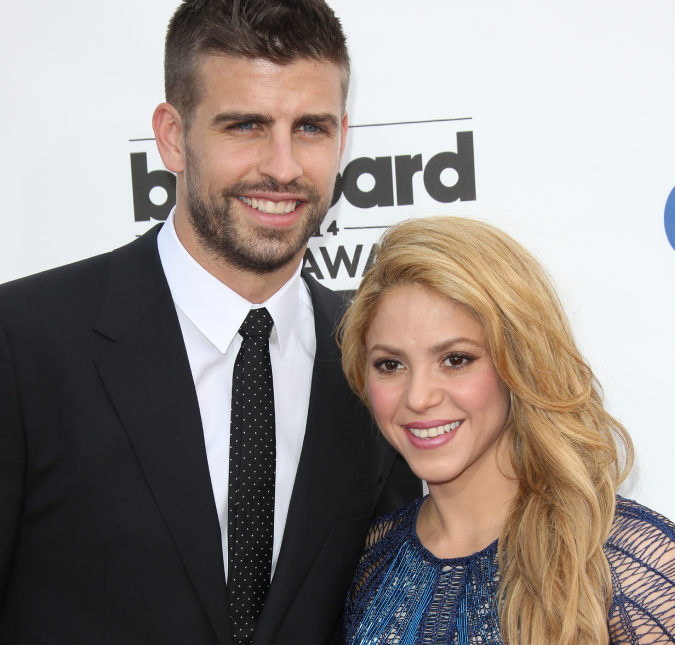 Gerard Piqué e Shakira teriam se separado por falta de interação entre ela e os amigos do jogador, diz jornal