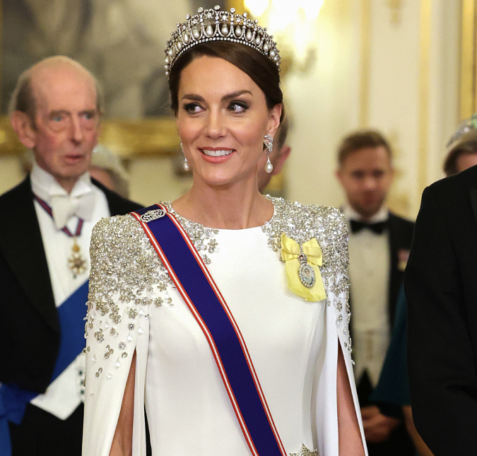Kate Middleton usa pela primeira vez tiara de Lady Di após ser nomeada como Princesa de Gales