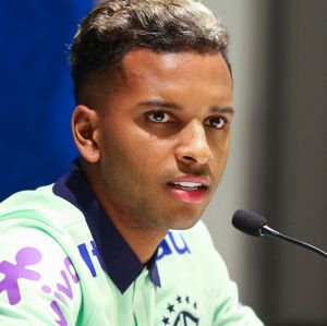 Namorada de Rodrygo anuncia término com o jogador na véspera do jogo do  Brasil na Copa - Entretenimento - R7 Famosos e TV