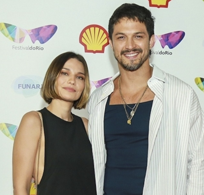 Romulo Estrela comemora aniversário da esposa e se declara: -<i> Amor puro</i>