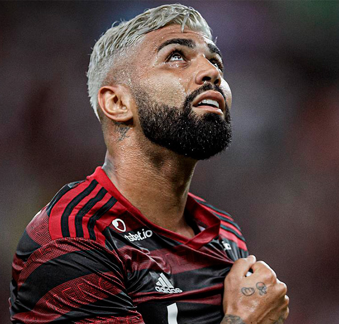Gabigol se emociona ao lembrar de momentos difíceis durante infância