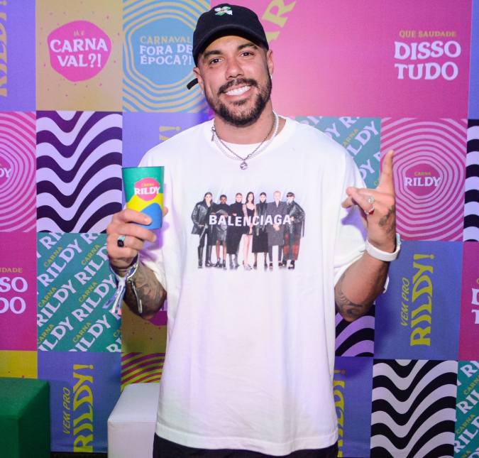 Lipe Ribeiro, ex de Anitta, anuncia que será pai: <i>Renasce um homem</i>