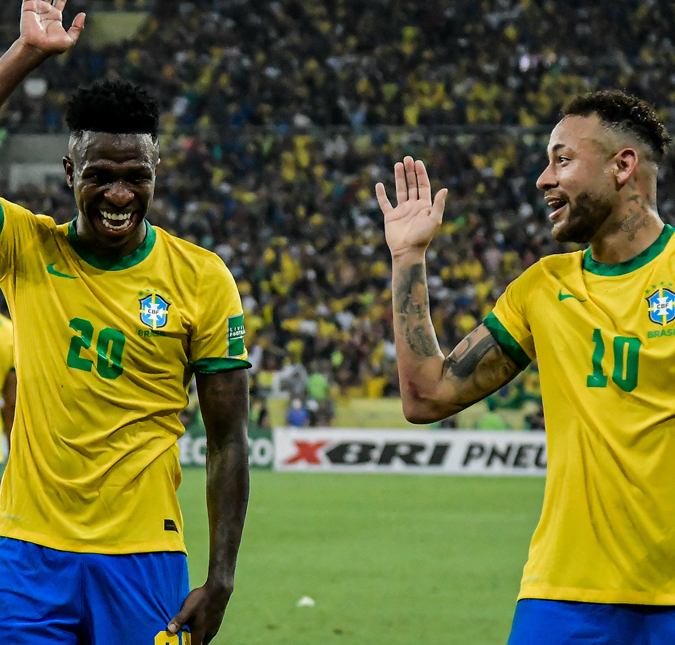 Lesionado, Neymar Jr. comemora classificação da seleção e agradece homenagem de Vinícius Junior