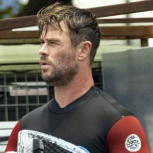 Chris Hemsworth deve se afastar do cinema após descobrir predisposição ao  Alzheimer