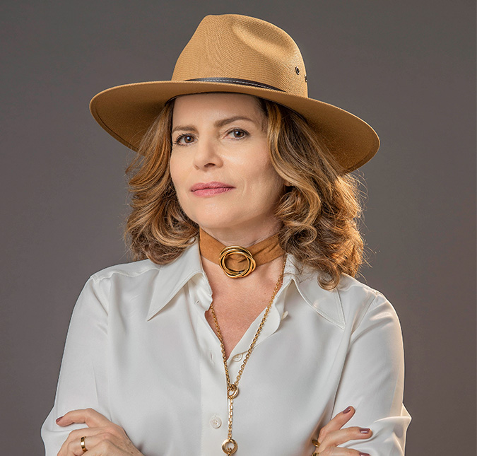 Débora Bloch fala sobre personagem em <i>Mar do Sertão: Ela tem humor e uma coisa meio safada</i>