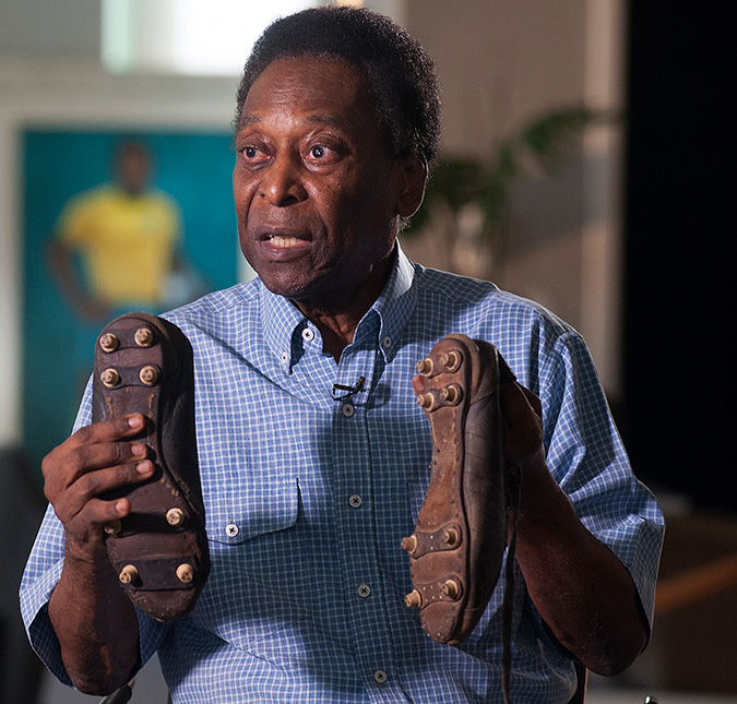 Passando por quimioterapia, Pelé volta a ser internado e realiza exames em São Paulo