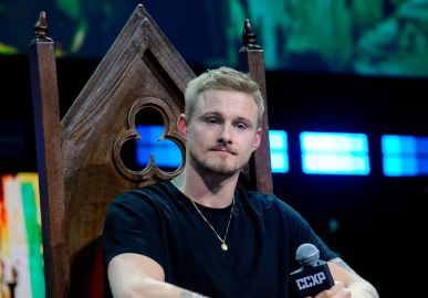 ALEXANDER LUDWIG NO BRASIL: O BJÖRN DE VIKINGS VEM PRA CCXP 22