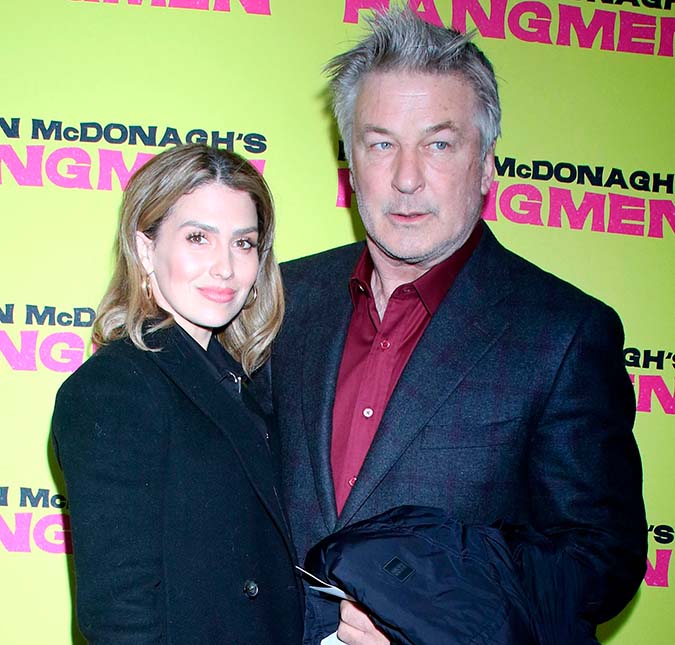 Após sete filhos, esposa de Alec Baldwin quer que o ator faça vasectomia