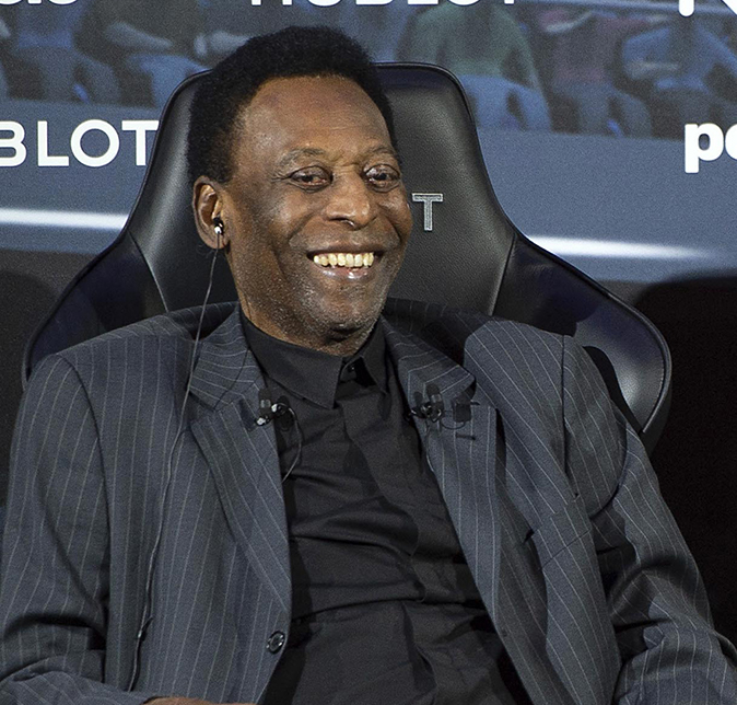 Pelé segue evoluindo com melhora progressiva e sinais vitais estáveis, diz boletim médico