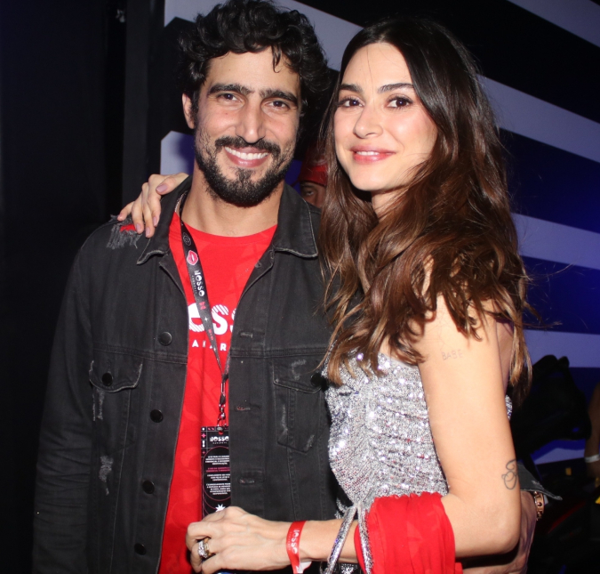 Thaila Ayala se derrete pelo marido com o fim de <i>Mar do Sertão: Minha admiração só cresce</i>