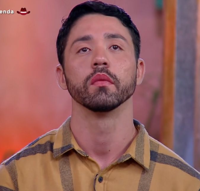 Após termino, Rico Melquiades fala sobre dependência emocional e diz que vai se afastar das redes sociais O ganhador de A Fazenda 13 ainda sofreu um acidente de carro recentemente