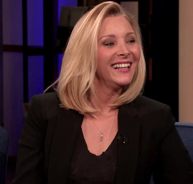 Lisa Kudrow revela que sentia insegurança com seu corpo na época de <I>Friends</i>