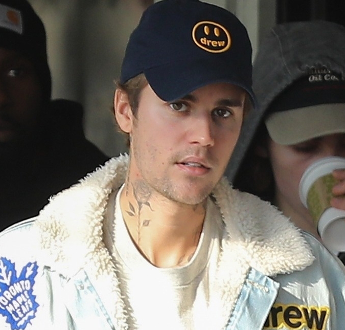 Justin Bieber detona marca que está usando sua imagem sem autorização: <i>É um lixo, e eu não aprovei isso</i>