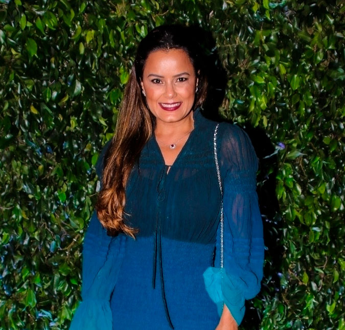 Luciele Di Camargo coloca ponto final em boatos: <i>Tenho um relacionamento sólido</i>