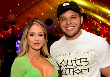 Tierry surge novamente com Carla Bruno em festa de fim de ano do Luciano Huck, confira quem também marcou presença