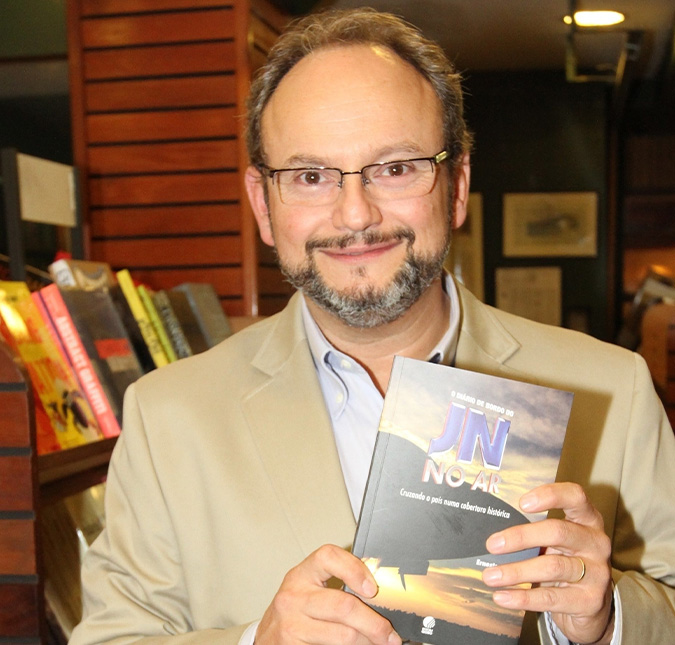 Ernesto Paglia encerra contrato com <I>TV Globo</i> após 43 anos na emissora: - <i>A gente se vê por aí</i>