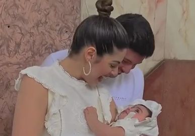 Vivian Amorim compartilha cliques do batizado da primogênita