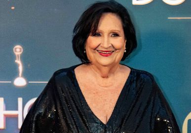 Identidade de antigo <I>affair</i> de Déa Lúcia é revelada e o músico já foi da turnê de Paulo Gustavo, diz jornal