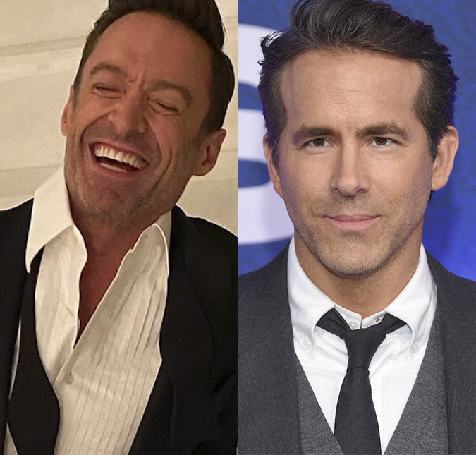 Hugh Jackman publica clique e quadro de Ryan Reynolds ao fundo rouba a cena