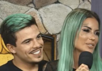 Driblando polêmicas de término, Thomaz Costa aparece agarrado com Tati Zaqui: <i>Estamos firmes e fortes</i>