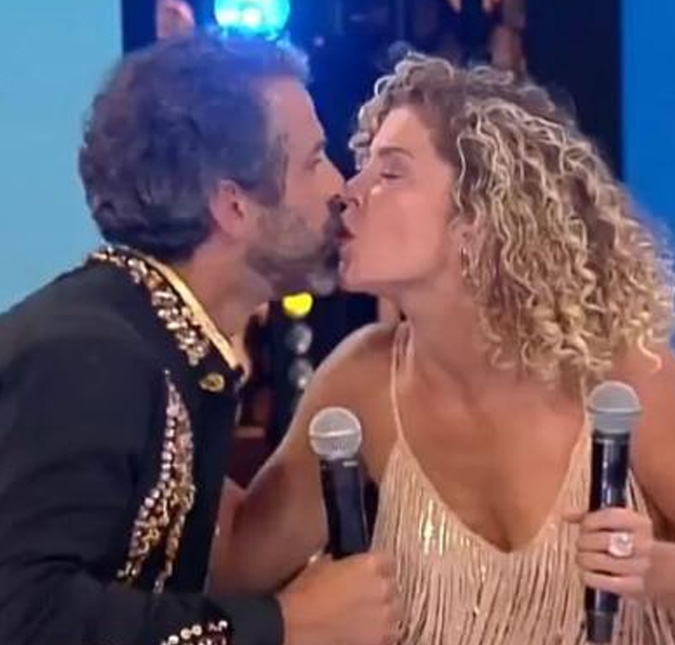 Em clima de romance, Bárbara Borges é vista aos beijos com Iran Malfitano