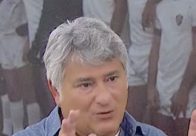Cleber Machado relembra carreira de Pelé e admite: <i>- Vai ser sempre o melhor do mundo</i>