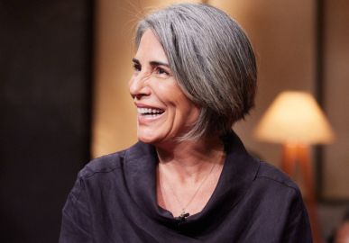 Gloria Pires compartilha votos de ano novo nas redes sociais, veja!
