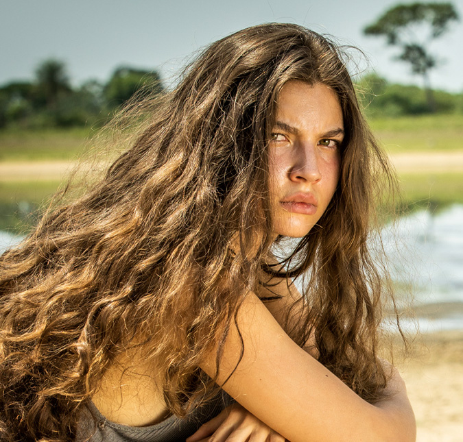 Emocionada, Alanis Guillen agradece o amor do público por Juma em <i>Pantanal: Feliz e abraçada</i>