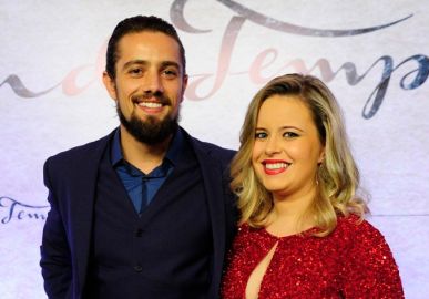 Separada de Rafael Cardoso, Mariana Bridi ironiza o ano de 2022: <I>Maravilhoso</i>