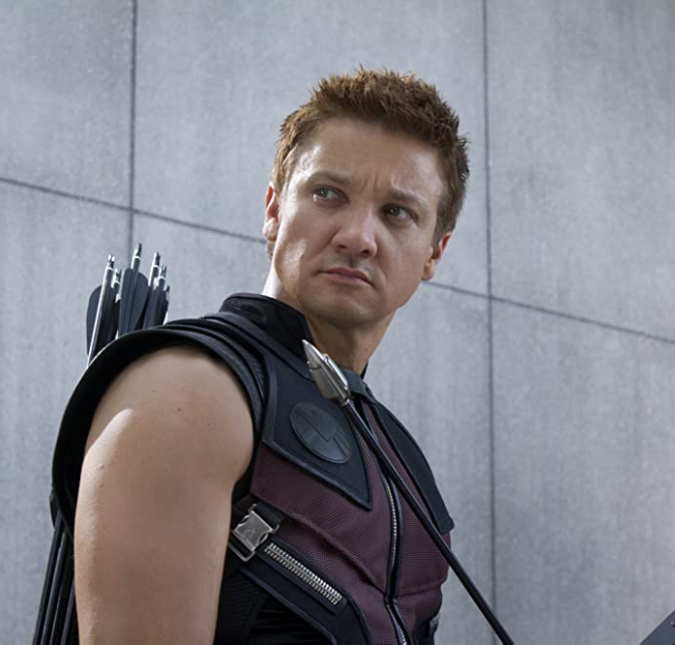 Jeremy Renner passa por duas cirurgias e segue na UTI; ator está consciente e falando