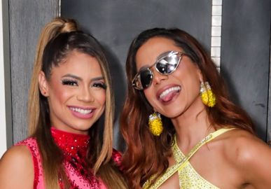 Com <i>look</i> de 58 mil reais, Anitta curte balada com Juliette, Lexa e Bianca Andrade