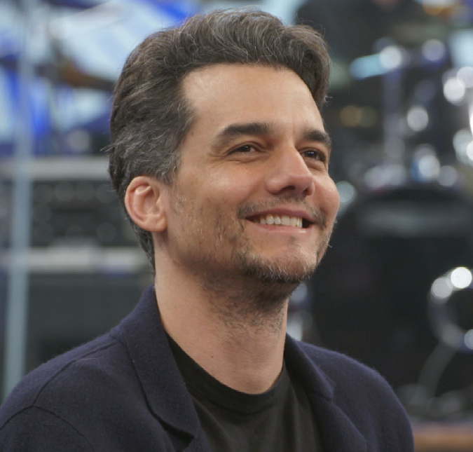 Wagner Moura dubla o vilão de <i>Gato de Botas 2</i> em inglês e fãs questionam: <i>Vai dublar a versão em português?</i>