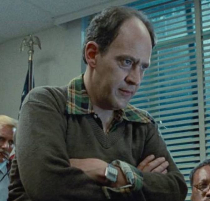 O ano nem começou direito e já rolaram alguns anúncios de que famosos acabaram nos deixando em 2023. No dia 5 de janeiro a TMZ noticiou a morte do ator de Exterminador do Futuro, Earl Boen, aos 81 anos de idade, mas a causa da morte não teria sido divulgada. Porém, de acordo com a revista Variety, um amigo do ator contou que ele estava com câncer de pulmão no estágio quatro - estágio grave e com mínimas chances de cura. Continue nesta galeria para relembrar os famosos que morreram em 2023. O ano nem começou direito e já rolaram alguns anúncios de que famosos acabaram nos deixando em 2023. No dia 5 de janeiro a TMZ noticiou a morte do ator de Exterminador do Futuro, Earl Boen, aos 81 anos de idade, mas a causa da morte não teria sido divulgada. Porém, de acordo com a revista Variety, um amigo do ator contou que ele estava com câncer de pulmão no estágio quatro - estágio grave e com mínimas chances de cura. Continue nesta galeria para relembrar os famosos que morreram em 2023.