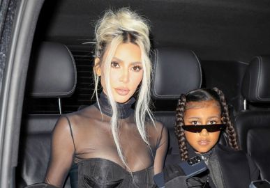 Apesar da rivalidade, Kim Kardashian dança música de Taylor Swift com a filha, North