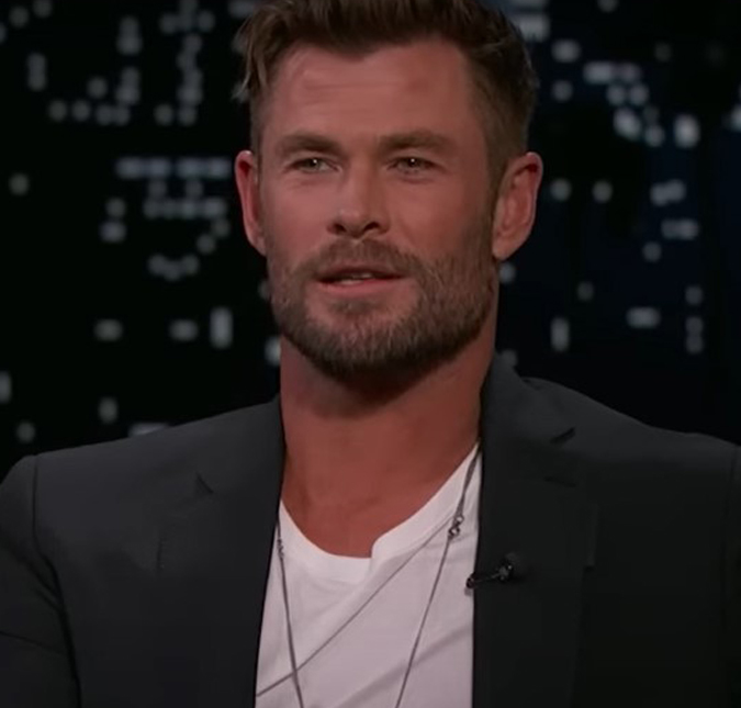 Após pausa na carreira, Chris Hemsworth abre álbum de viagem em família: <i>Incrível</i>