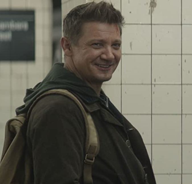 Jeremy Renner completa 52 anos de idade no hospital e agradece equipe médica