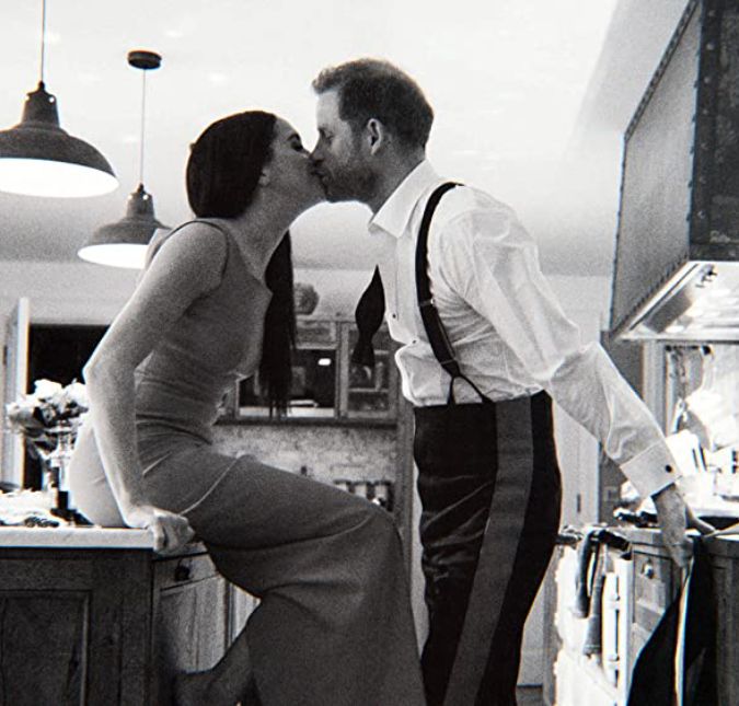 Rei Charles III teria proibido Príncipe Harry de levar Meghan Markle para se despedir de Rainha Elizabeth II A revelação teria sido feita pelo próprio filho de Diana em sua autobiografia