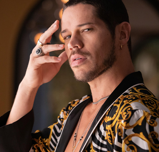 José Loreto entrega se Rafa Kalimann tem ciúmes das cenas quentes da nova novela, <I>Vai Na Fé</i>