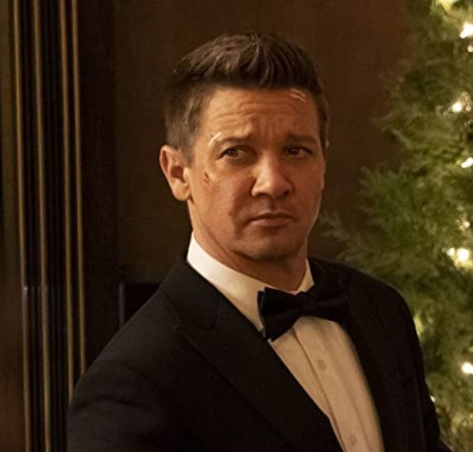 Jeremy Renner revela ter escrito notas de despedidas para a família após acidente O ator ficou internado em estado grave após ser atropelado por um trator de neve