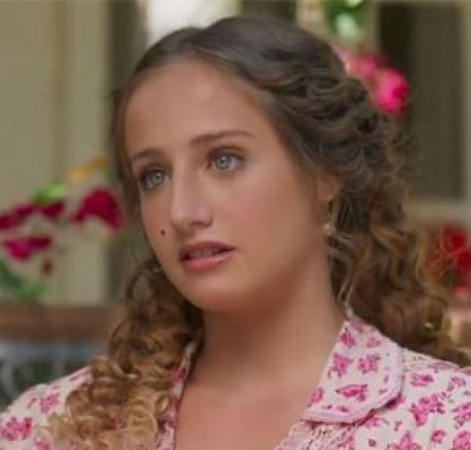 E por falar em novela, seu primeiro grande papel foi em Orgulho e Paixão, de 2018. Bruna Griphao interpretou Lídia Benedito, irmã da protagonista Elisabeta, vivida por Nathalia Dill. Lidia era uma menina ingênua, forçada a se casar após ficar grávida. Porém, na hora do casamento, ela abandona o noivo e avisa que está grávida de outro. Bruna surpreendeu mostrando sua veia cômica no papel.