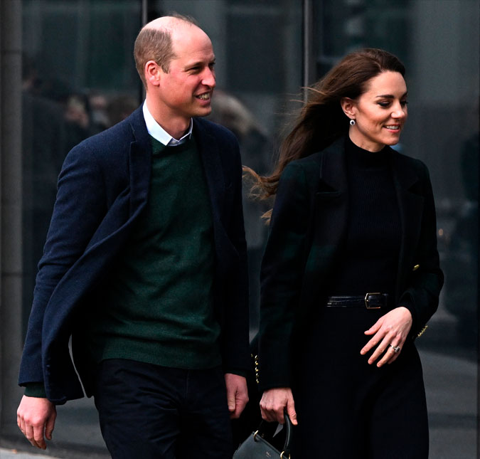 Príncipe William e Kate Middleton surgem sorridentes em primeira aparição pública após lançamento do livro de Príncipe Harry