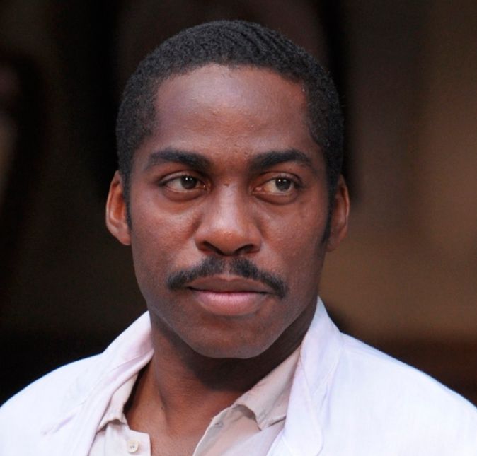 Falando em O Homem que Copiava, Lázaro Ramos foi o protagonista do filme, e é nome certo no cinema brasileiro. E depois de estrelar longas como Ó Pai Ó e Madame Satã, ele dirigiu seu primeiro filme, chamado Medida Provisória. Em 2022 estrelou Papai É Pop Falando em O Homem que Copiava, Lázaro Ramos foi o protagonista do filme, e é nome certo no cinema brasileiro. E depois de estrelar longas como Ó Pai Ó e Madame Satã, ele dirigiu seu primeiro filme, chamado Medida Provisória. Em 2022 estrelou Papai É Pop