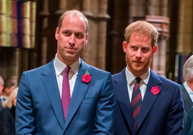 Príncipe William ignora repórter após ser questionado se leu novo livro de Príncipe Harry