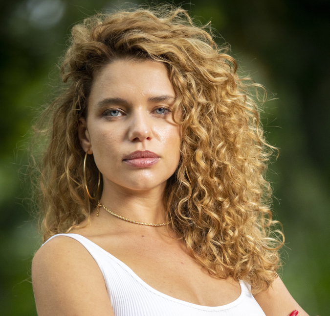 Bruna Linzmeyer anuncia término de contrato com a <I>TV Globo</I>