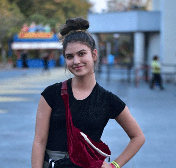 Giovanna Grigio faz aniversário e revela crise dos 25 anos de idade