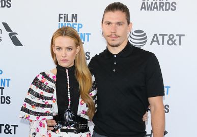 Estrelando - Ben Smith-Petersen revela nascimento da filha com Riley Keough