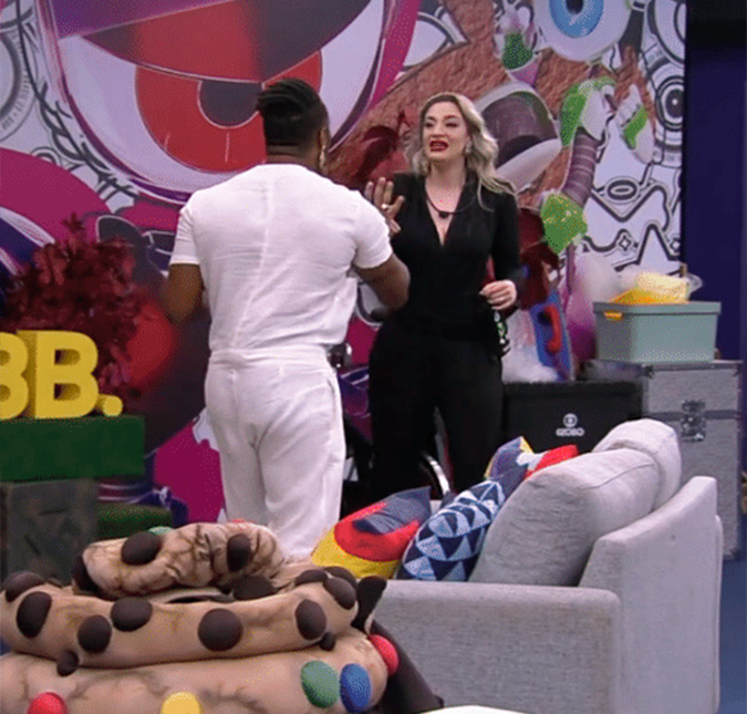 No quarto secreto, Fred Nicácio e Marília escutam conversas dos <I>brothers</i> e Cara de Sapato cai em pegadinha. Veja tudo o que rolou na madrugada do <I>BBB23</i>