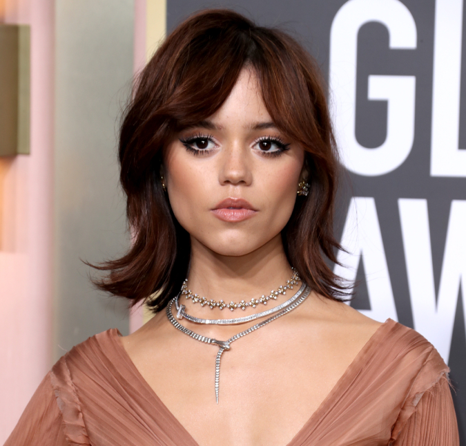 Jenna Ortega lamenta morte de Lisa Loring, atriz que fez a primeira versão de <I>Wandinha</i>: <I>Absolutamente devastada</I>