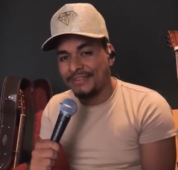 Cantor sertanejo é preso por suposto envolvimento em assassinato, diz jornal